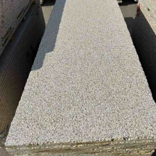 锦州 黄金麻花岗岩荔枝面毛板，半成品