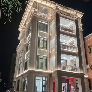 锦州 芝麻白花岗岩别墅外墙夜间效果