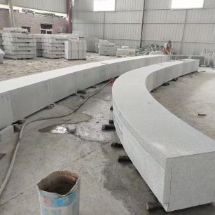 锦州芝麻白花岗岩石板材 园林光面弧形坐凳