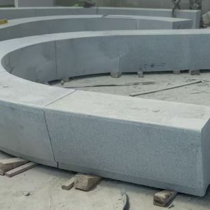 锦州 芝麻白花岗岩光面弧形坐凳