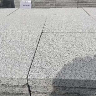 锦州 白麻花岗岩石材推荐 荔枝面地铺石