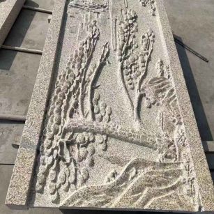 锦州 黄金麻雕刻板浮雕迎客松