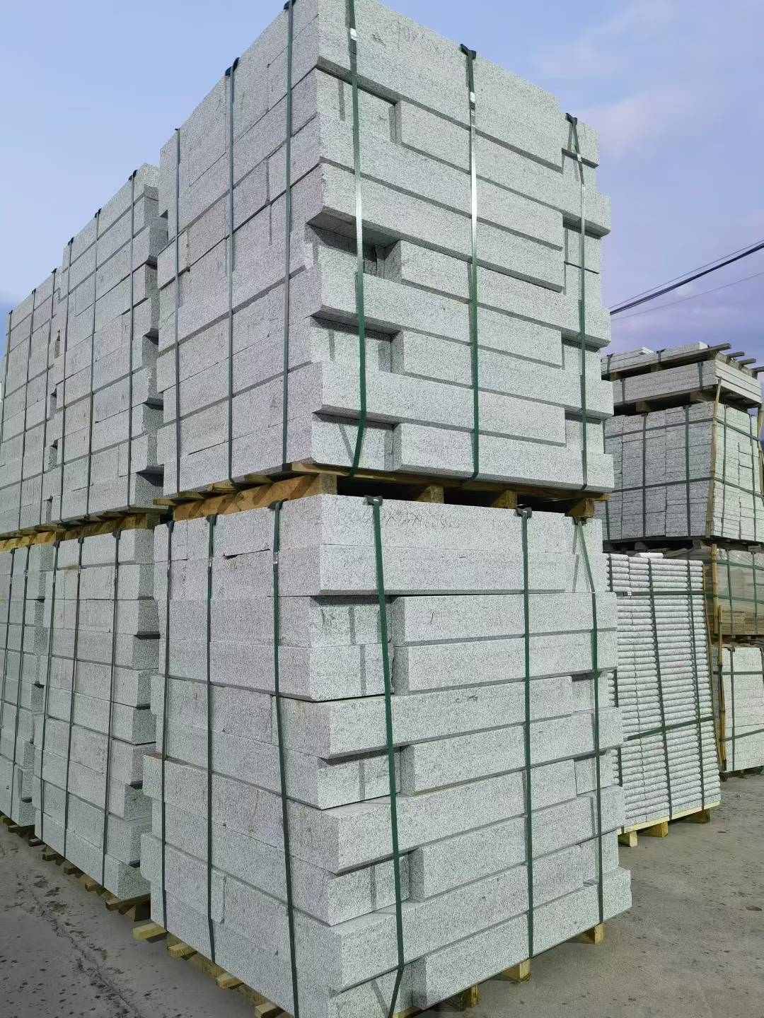 锦州 芝麻白花岗岩路沿石，路缘石，路肩石，道牙，立缘石，马路牙子，街沿石，侧石等