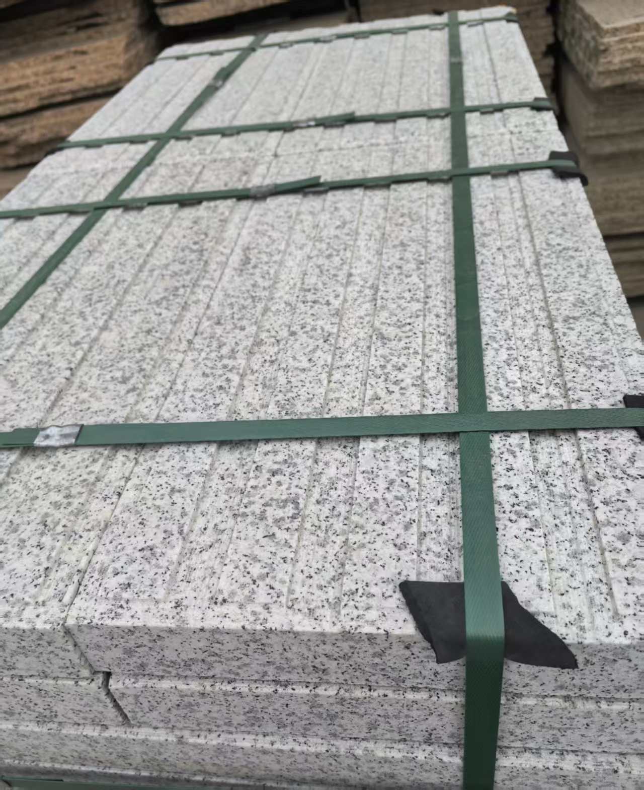 锦州 白麻花岗岩直行盲道石，盲条，地铺石