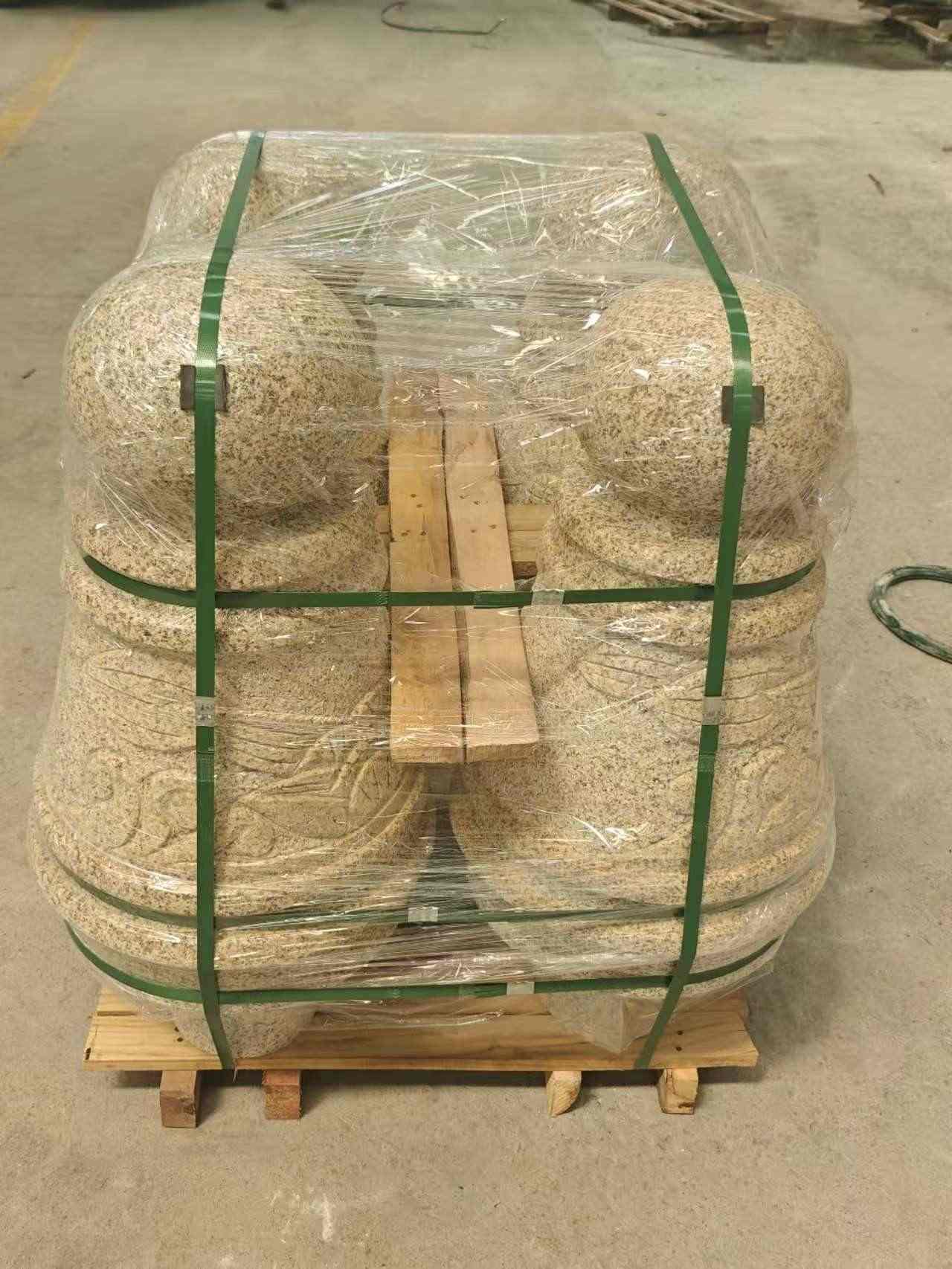 锦州 黄金麻异形定制雕花——棒棒糖挡车柱