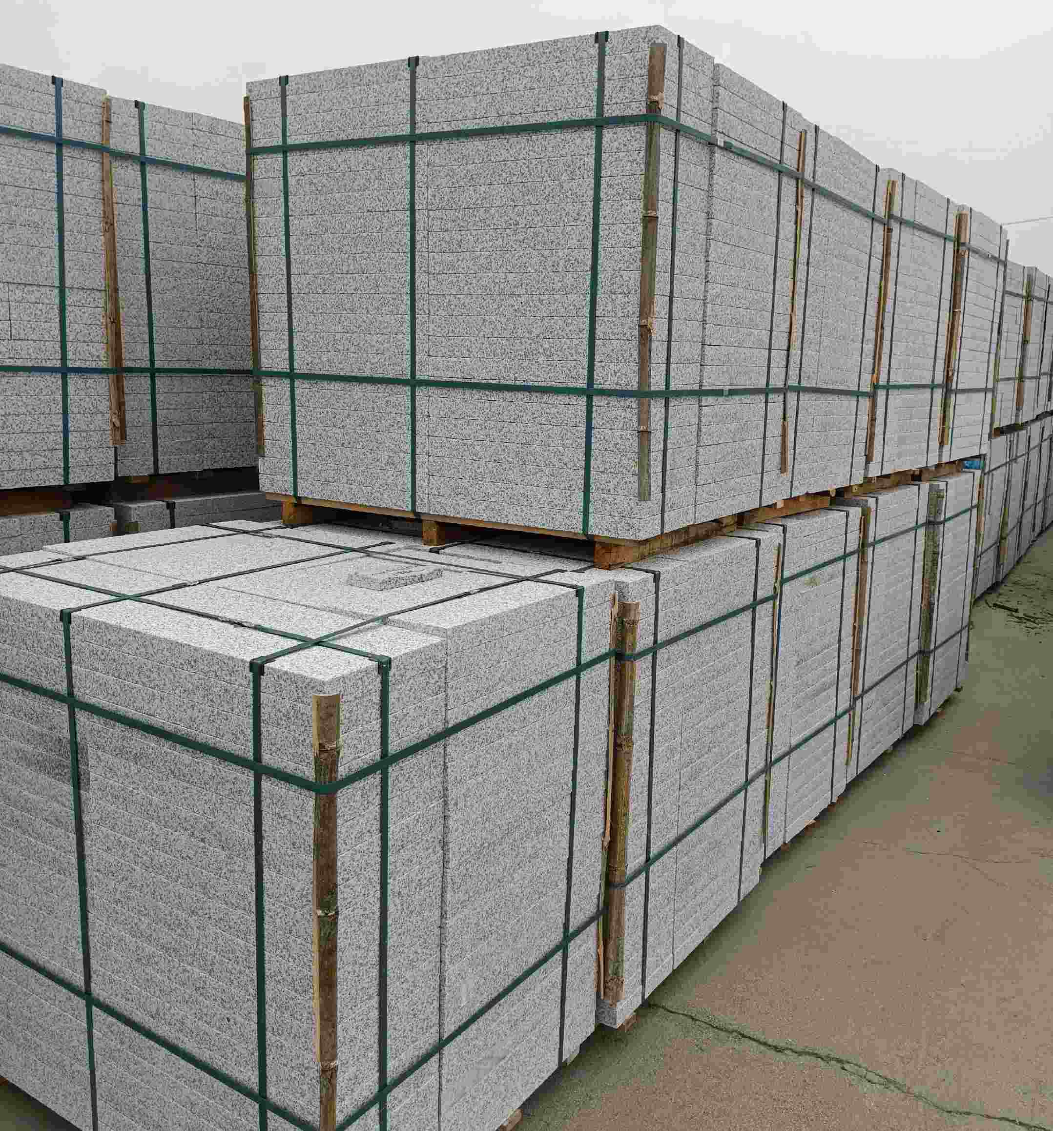 锦州 白麻花岗岩石材荔枝面地铺石（300*600*50）