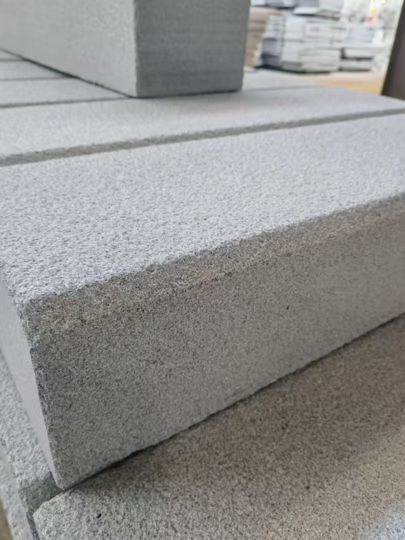 锦州 芝麻灰荔枝面路沿石