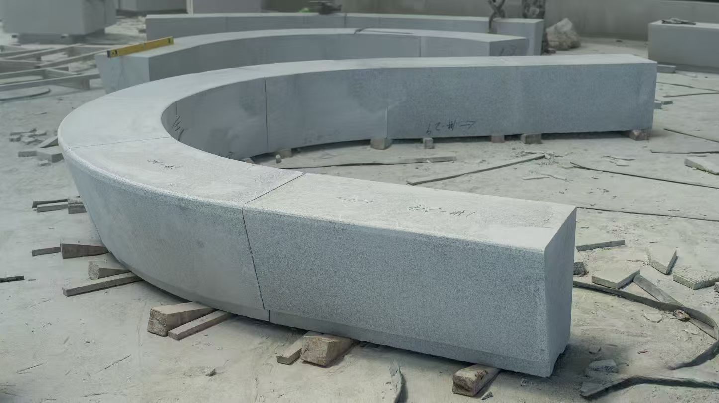 锦州 芝麻白花岗岩光面弧形坐凳