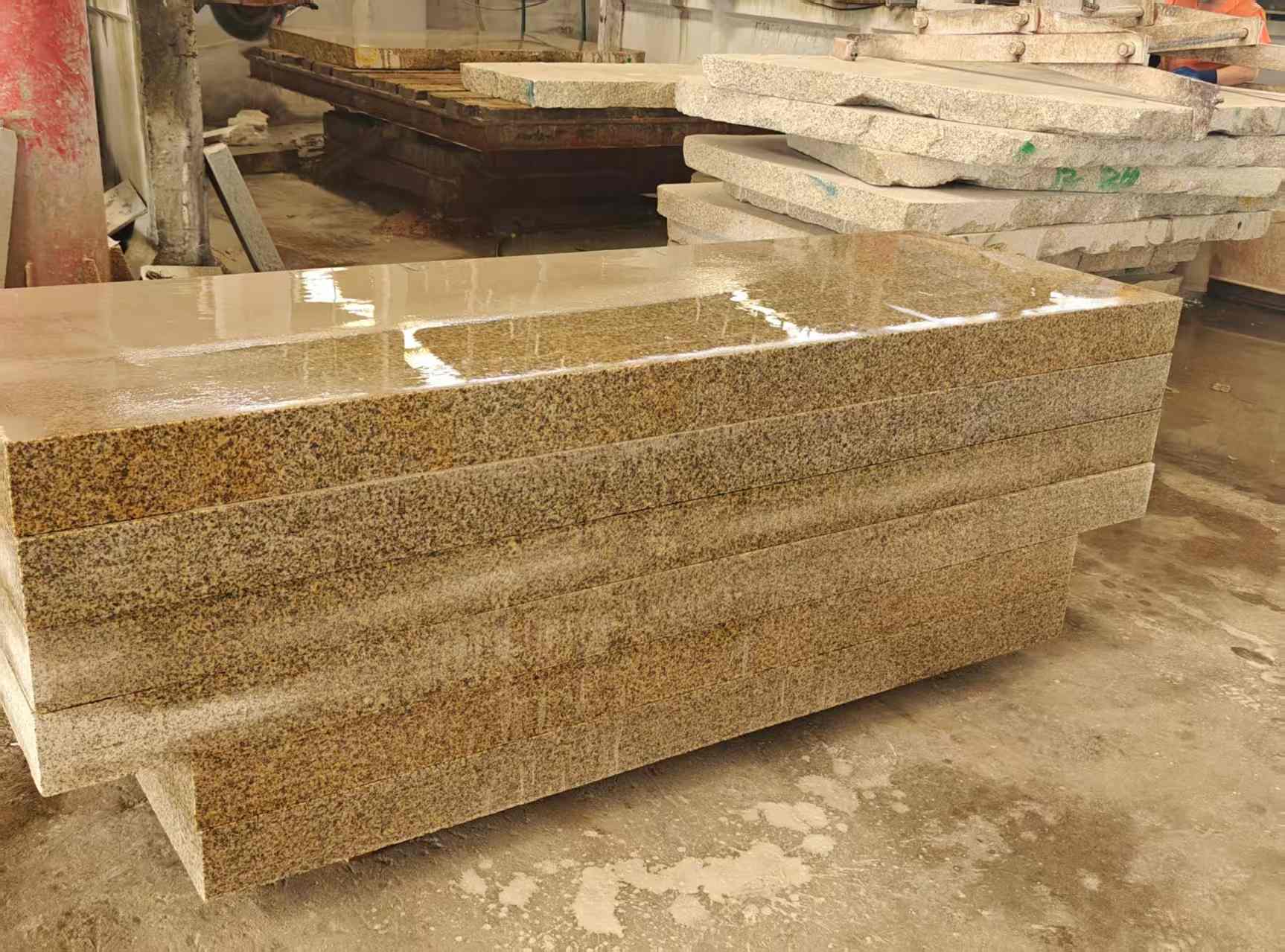 锦州 黄金麻栏杆料半成品加工中