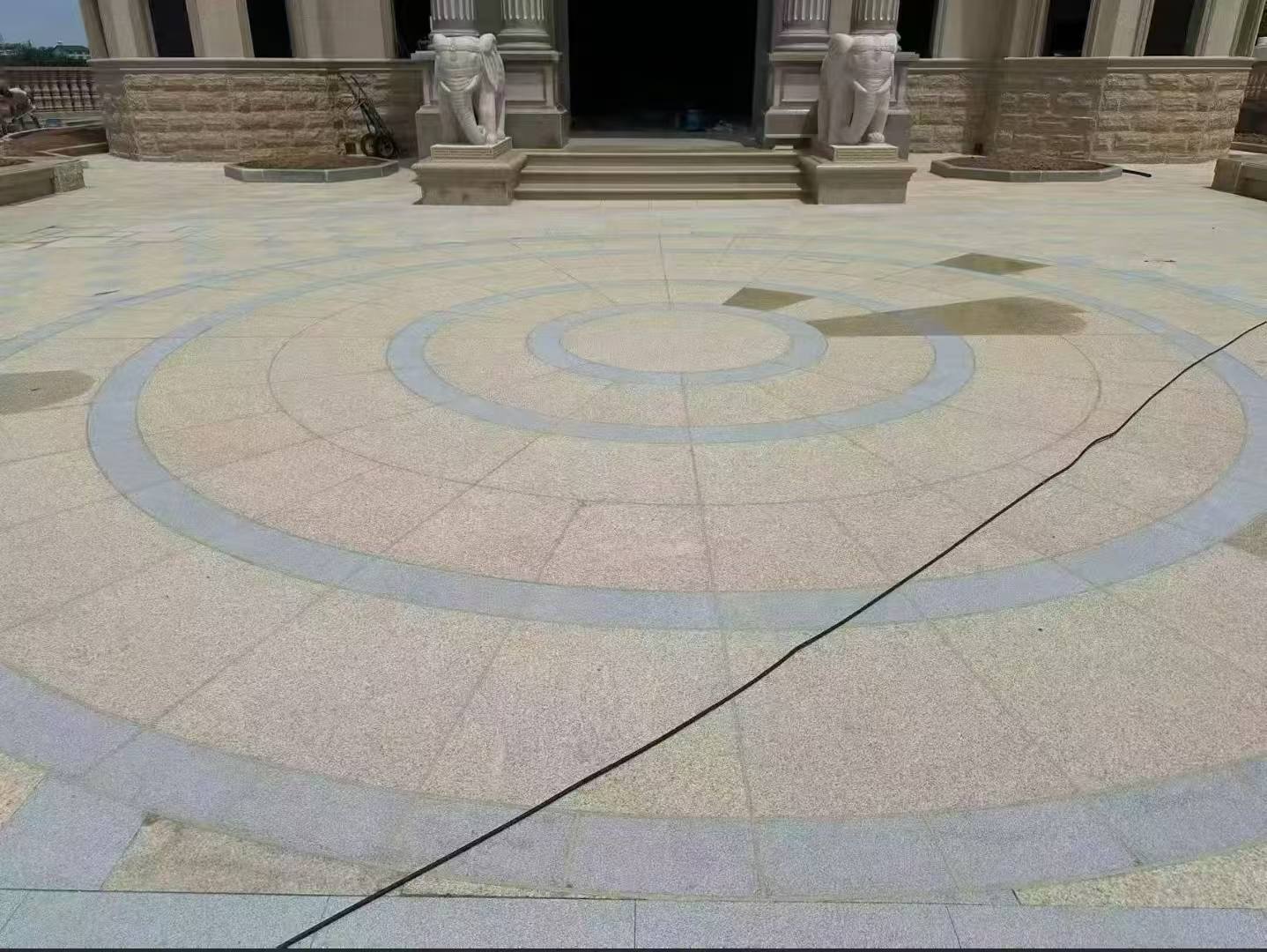 锦州 黄金麻芝麻灰花岗岩石材地铺拼接效果